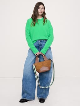 Banana Republic — Midweight Cashmere Crew-Neck Sweater
