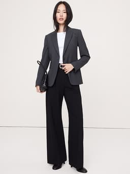 Banana Republic — Slim Italian Lightweight Wool Blazer