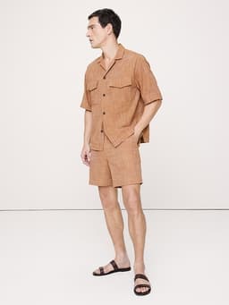 Banana Republic — 7" Plaid Pull-On Short