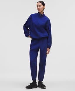 Lululemon — License to Train Woven Mid-Rise Jogger
